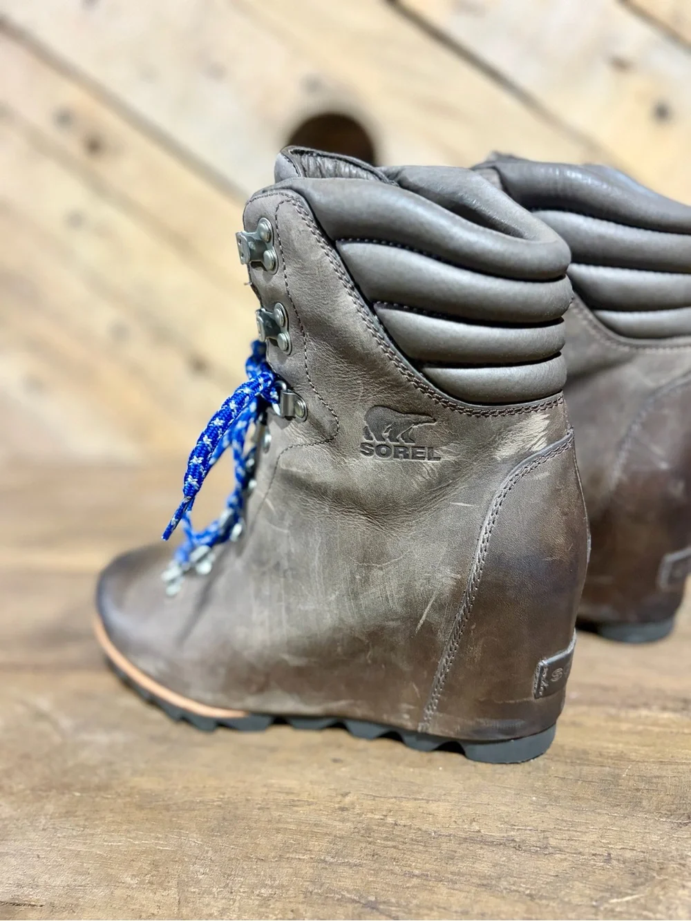 SOREL – Conquest Wedge Waterproof Leather Boots – Gray Kettle/Aviation – Sz. 10